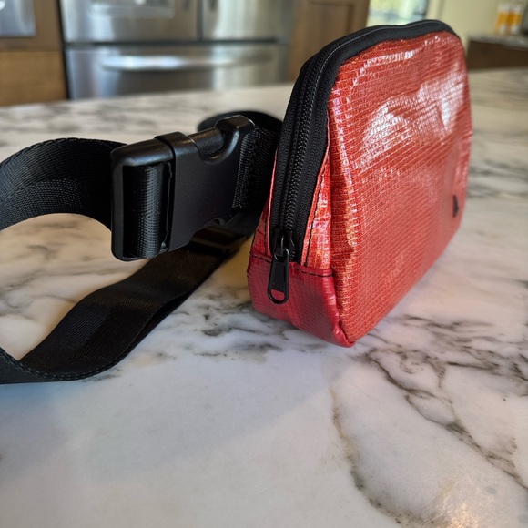 Rareform Zion Sling Red Travel Crossbody Fanny Pack Bag - Picture 9 of 15